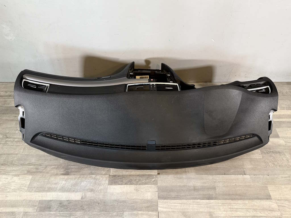 ŠKODA SUPERB 2 2013-2016 - FACELIFT - 3T - palubní deska + pásy + airbagy - 3T1857007E 3T0880201F 3T0880204B 3T1880841C 3T1857702 3T0857447