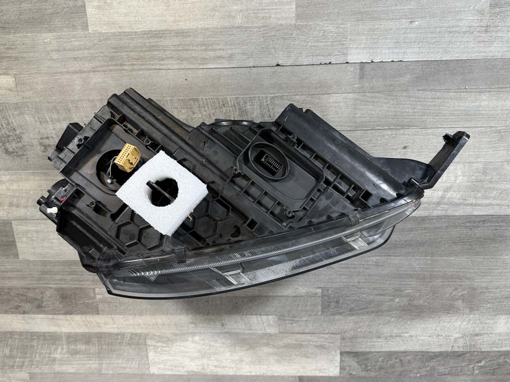 ŠKODA YETI - 5L - 2013-2017 - FACELIFT - světlo xenon LP - 5L1941015C 14S