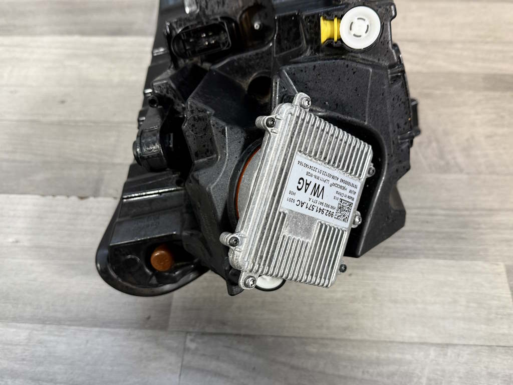 ŠKODA KAMIQ - 658 - 2019-2024 - světlo LP - 658941015D 992941571AC