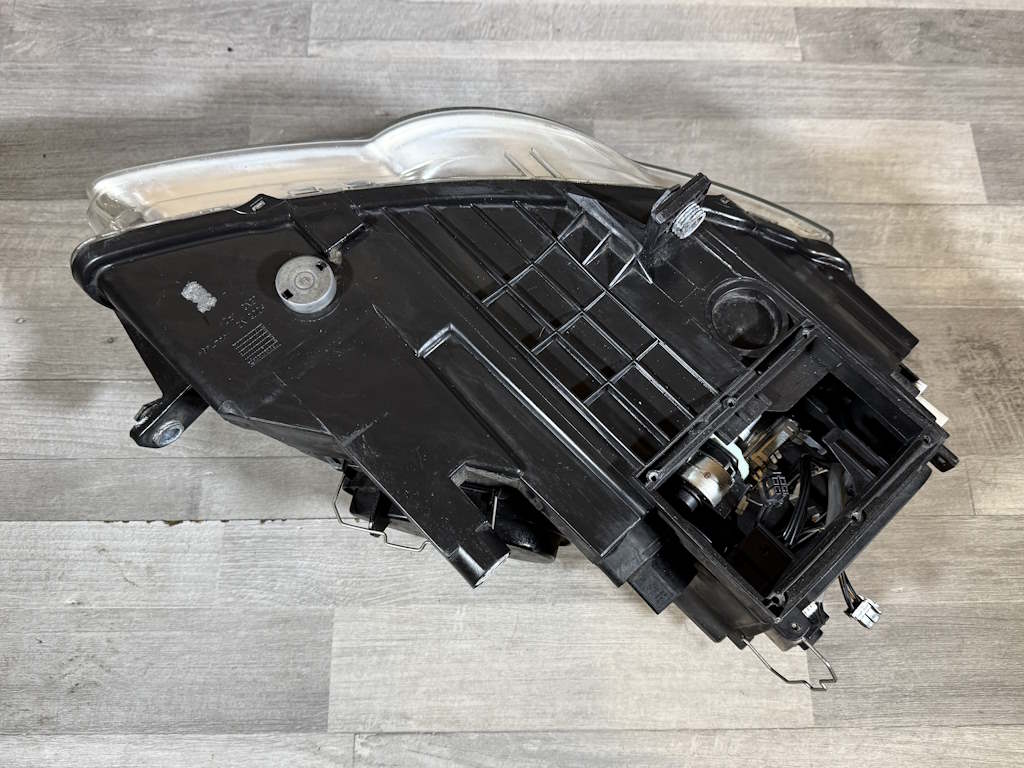 VW PASSAT B6 - 3C - 2005-2010 - světlo XENON LP - 3C0941751D