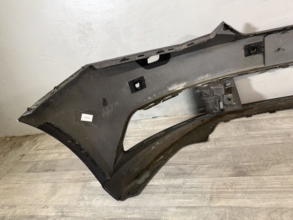 ŠKODA FABIA 3 - 6V - 2014-2018 - nárazník OST + 4xPDC - 6V0807221