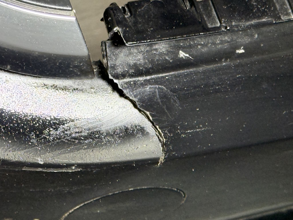 VW TOUAREG 3 - CR - 2018-2023 - nárazník + mřížky - LA7W - 760807221E 760853666B 760853598A/B