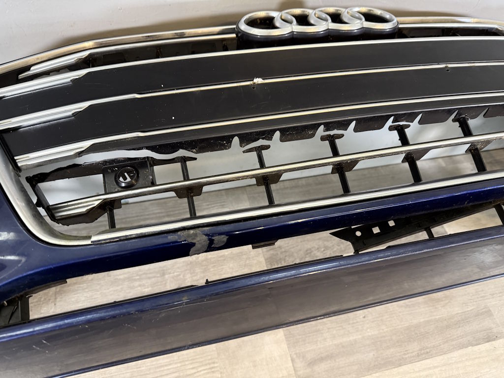 AUDI A4 - B9 - 8W - 2020-2024 FACELIFT - nárazník OST + 4xPDC + maska KO - 8W0807437