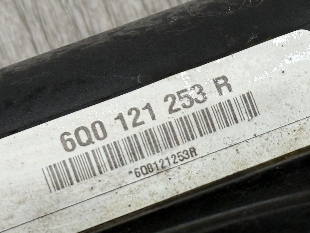 ŠKODA FABIA 2 - 5J - 2007-2010 - ventilátor + chladiče - 6Q0121207N 6Q0121253R