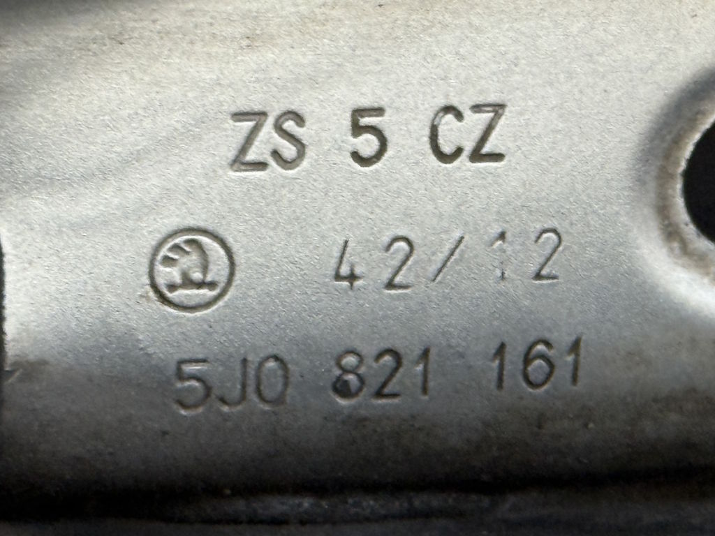 ŠKODA FABIA 2 - 5J - 2007-2014 - blatník LP - 9156 - 5J0821161