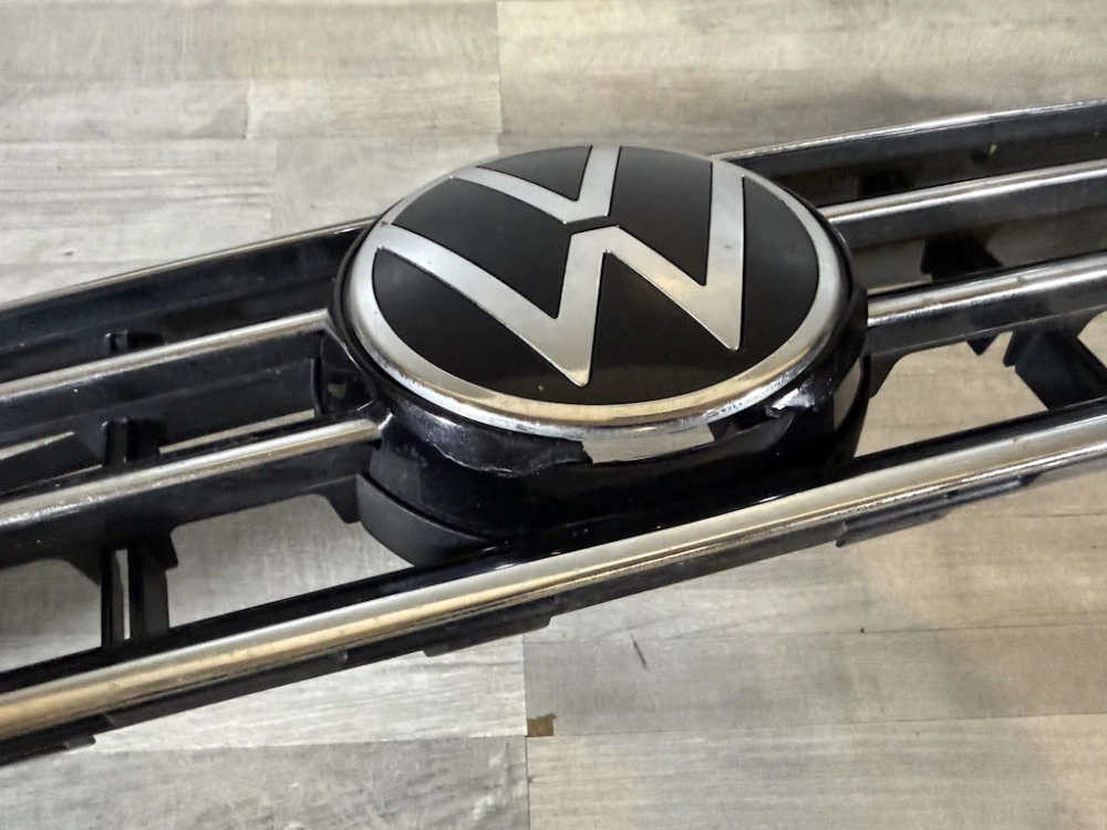 VW PASSAT B8 - 3G - 2020-2024 - FACELIFT - maska - 3G0853651DK/DF
