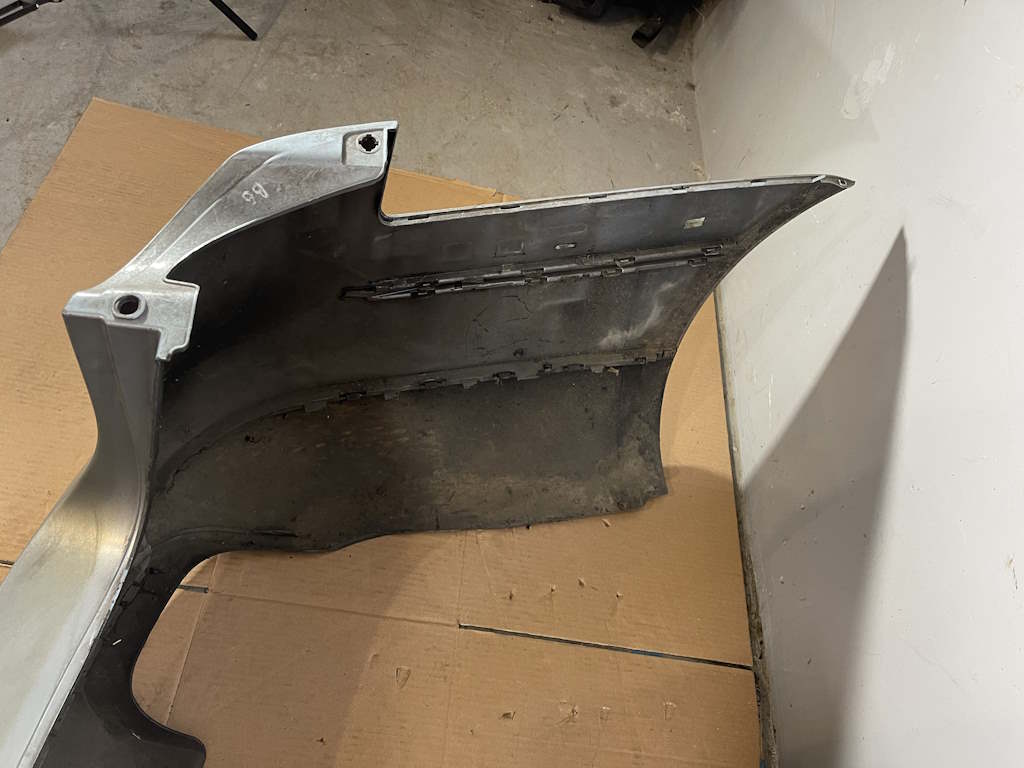 VW PASSAT B6 - 3C - 2005-2010 - nárazník zadní KOMBI - LB5M