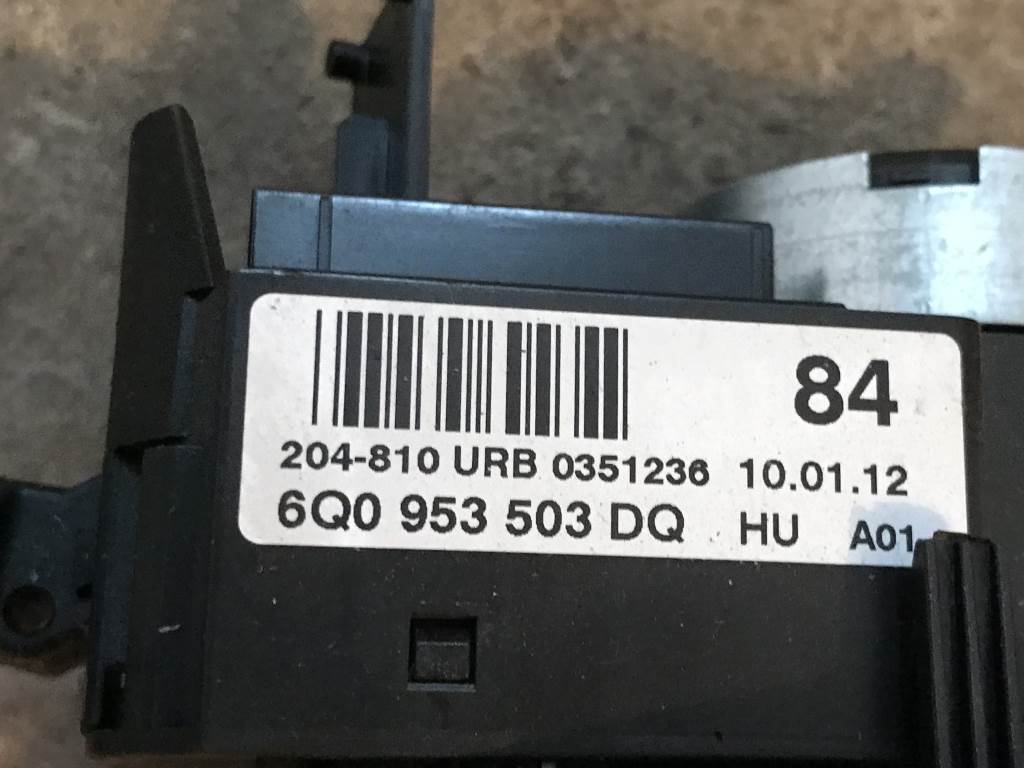 ŠKODA FABIA 2 - 5J - 2007-2014 - páčky pod volant - 6Q0953503DQ