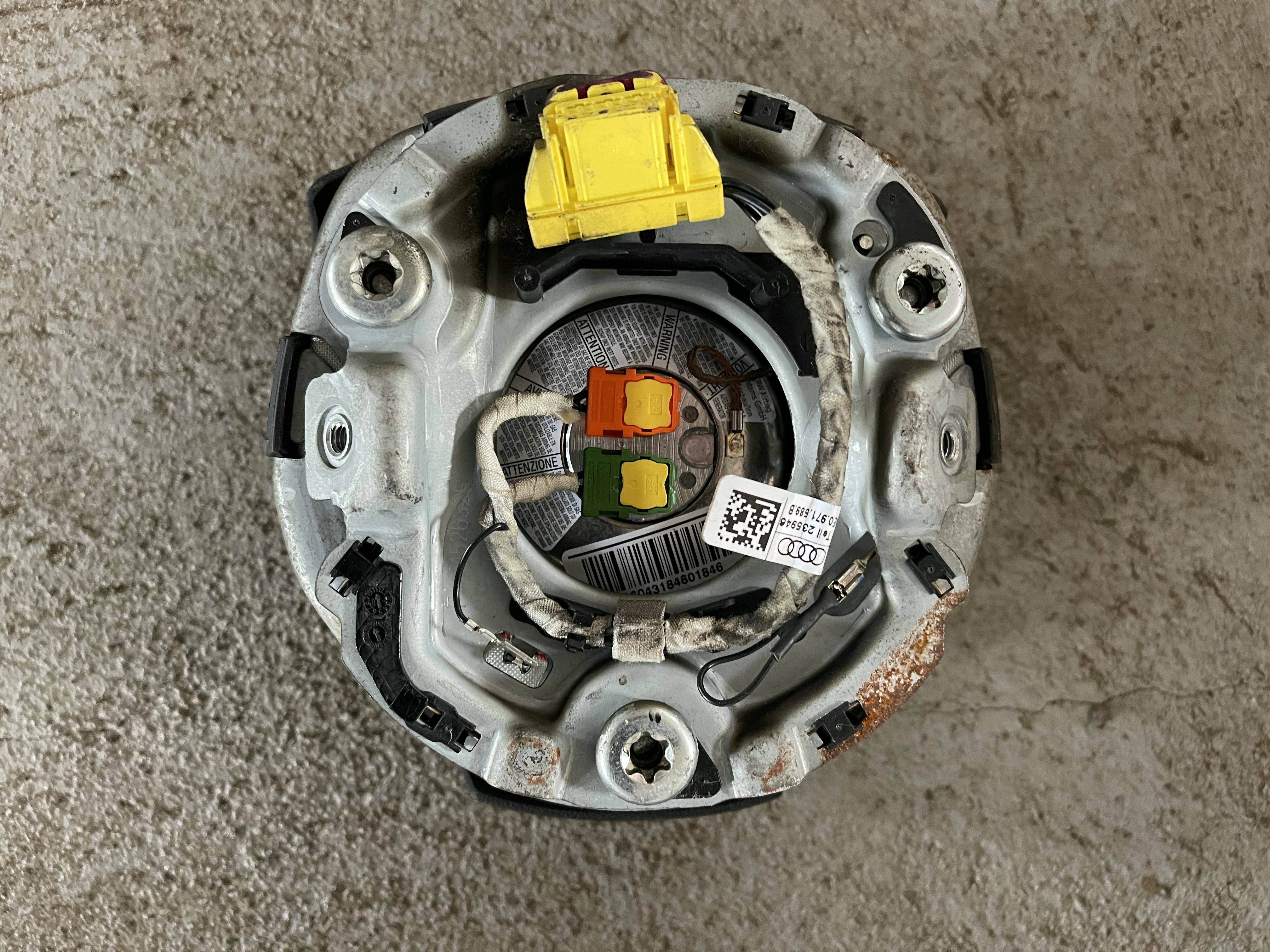 AUDI A4 - 8E - 2005-2008 - FACELIFT - airbag volant + spolujezdec + pás PP+LP - ZAKOUŘENÉ