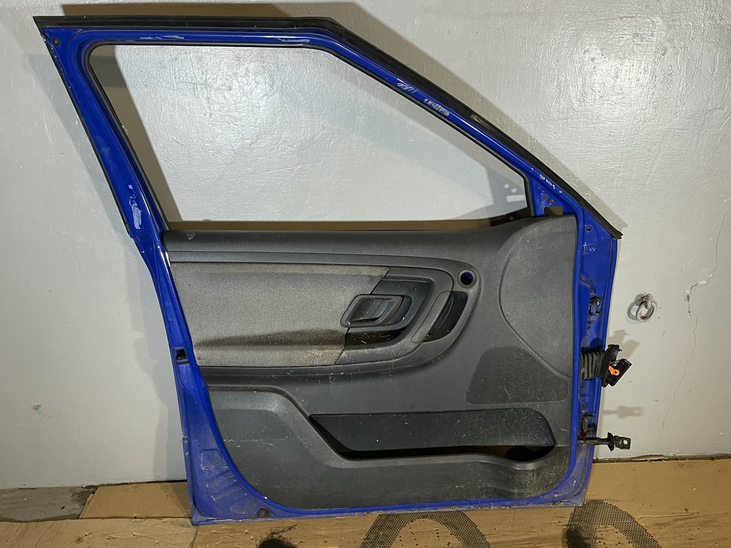 ŠKODA FABIA 2 - 5J - 2007-2014 - dveře LP - 4590