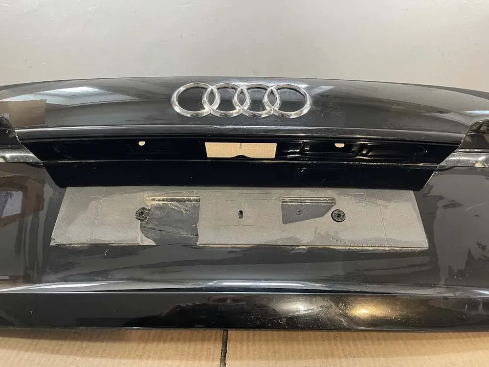 AUDI A4 - 8W - 2015-2023 - 5.dveře / víko kufru - AVANT / COMBI