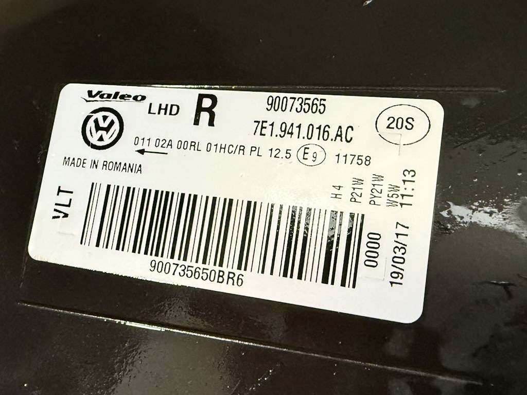 VW TRANSPORTER T6 - 7E - 2015-2019 - světlo PP - 7E1941016AC - POŠKOZENÉ