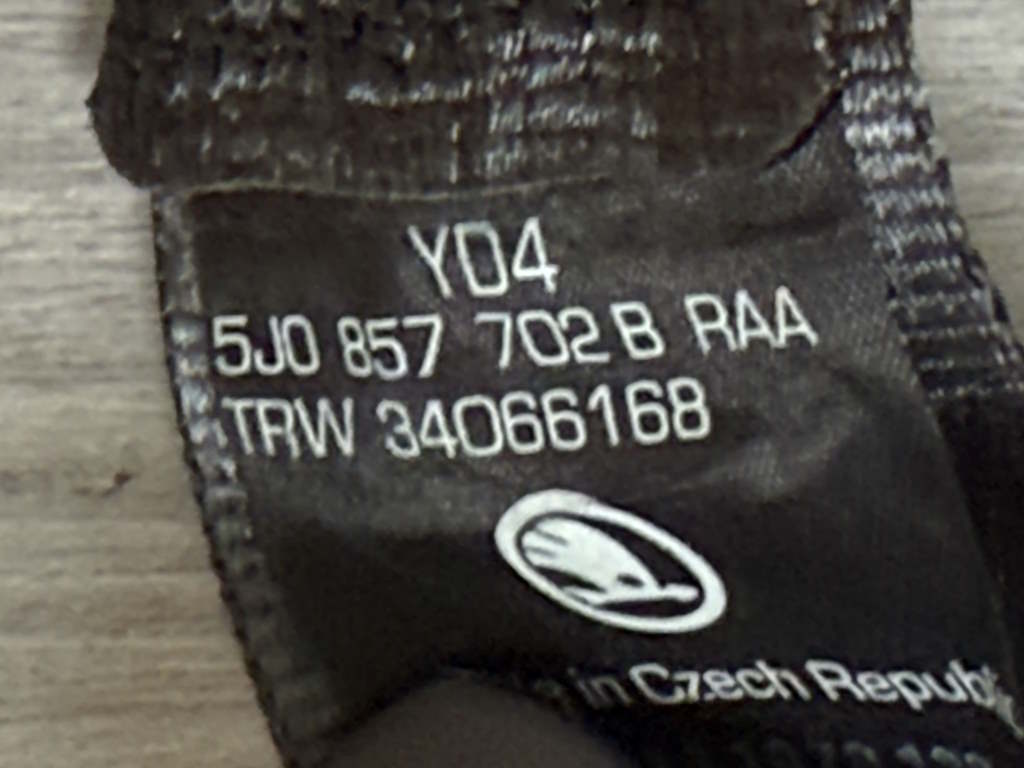 ŠKODA FABIA 2 - 5J - 2007-2014 - pásy LP+PP - 5J0857701B 5J0857702B