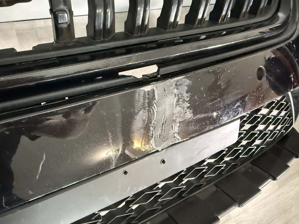 ŠKODA OCTAVIA 4 2019-2023 - 5E3 - nárazník RS OST + 6xPDC - 9910 - 5E3807217F 5E3853677B