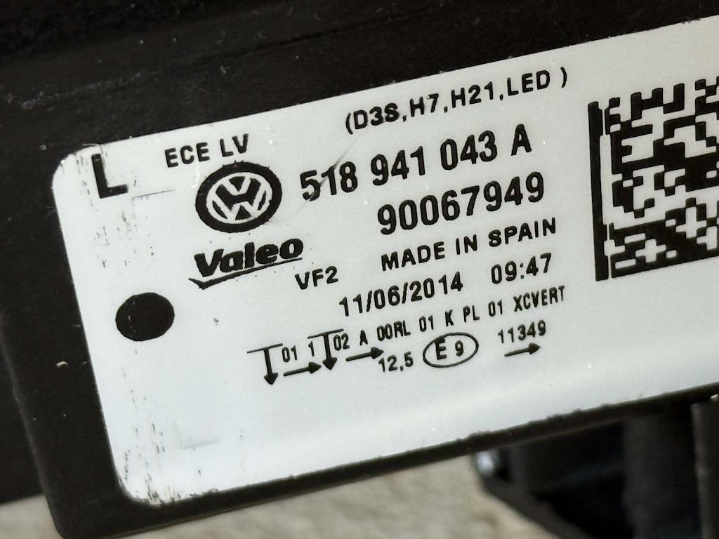 GOLF 7 SPORTSVAN 14-20 - 51 - světlo FULL LED LP - 518941043A