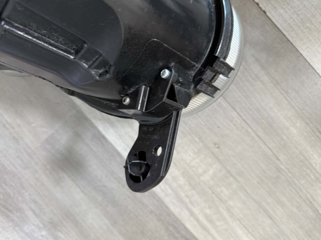 ŠKODA YETI - 5L - 2009-2012 - světlo xenon PP s jednotkou - 5L1941016B 1K0941329