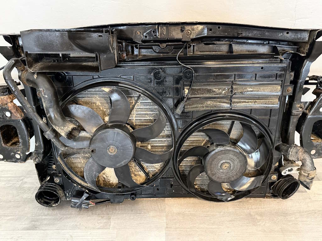 ŠKODA OCTAVIA 2 - 1Z - 2008-2012 - FACELIFT - chladičová stěna 2.0 TDI