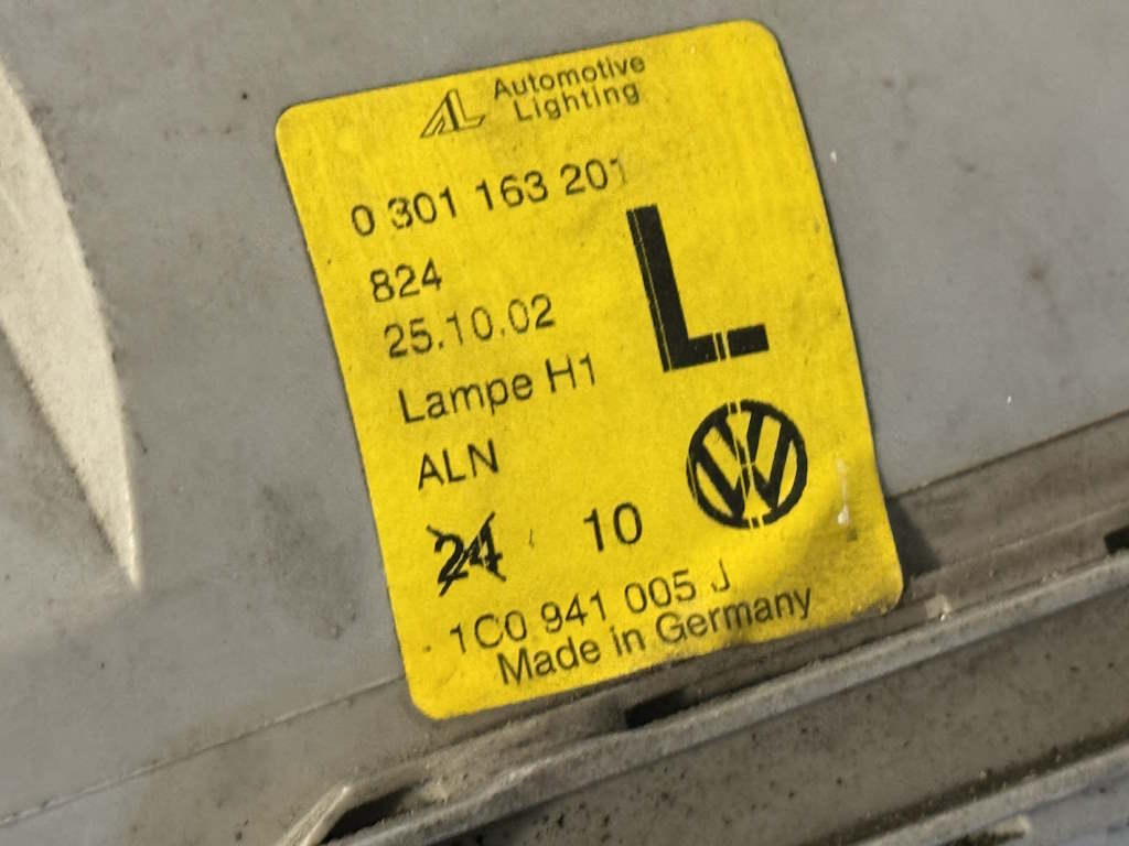 VW NEW BEETLE A5 - 5C5 - 2012-2019 - světlo LP - 1C0941005J