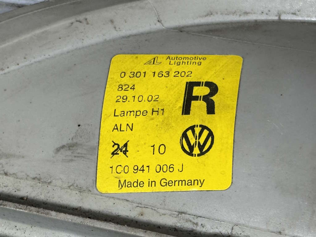 VW NEW BEETLE A5 - 5C5 - 2012-2019 - světlo PP - 1C0941006J