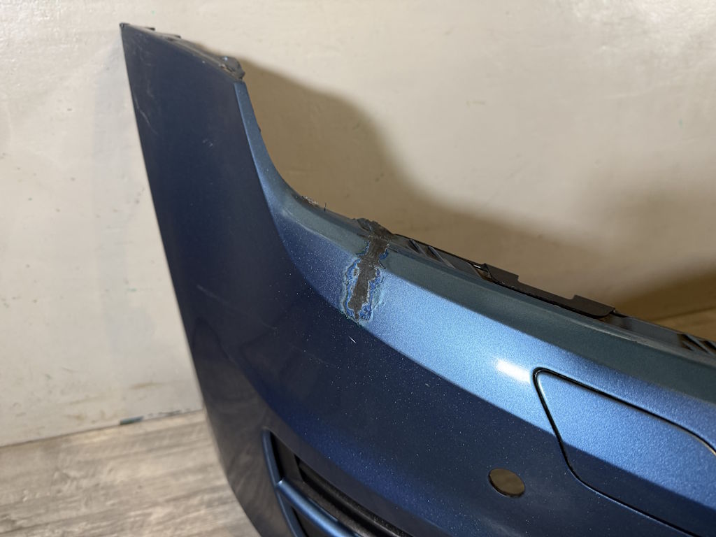 VW GOLF 7 - 5G - 2012-2016 - nárazník OST + 4xPDC - 5G0807221