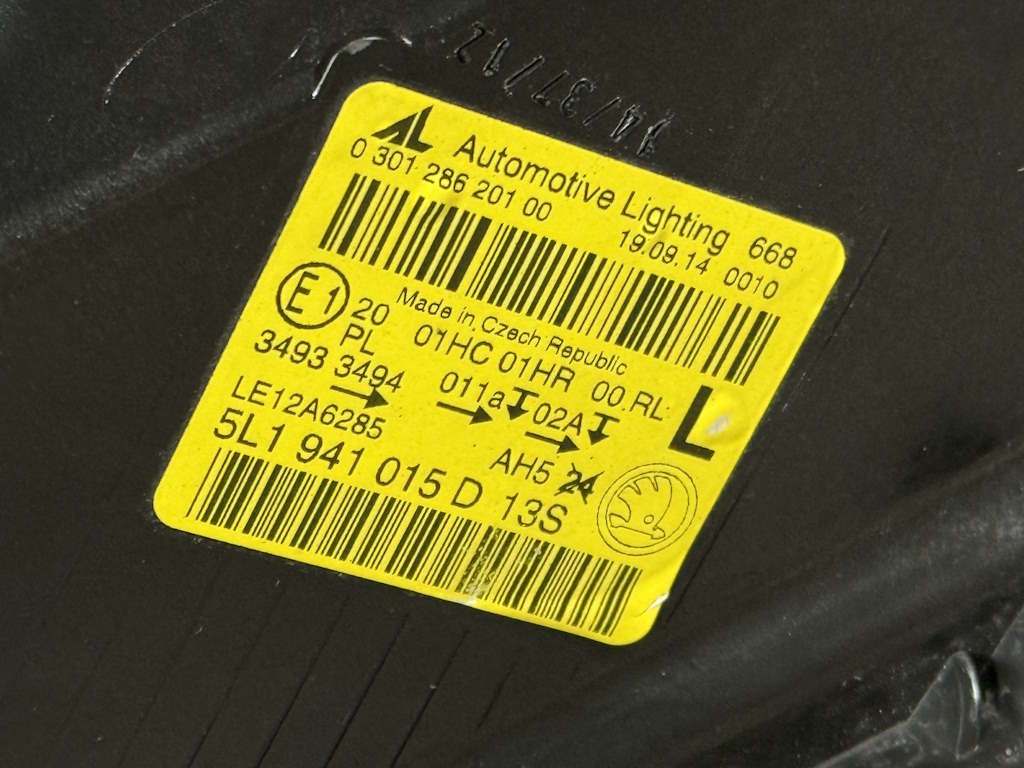 ŠKODA YETI - 5L - 2013-2017 - FACELIFT - světlo xenon LP - 5L1941015D 13S