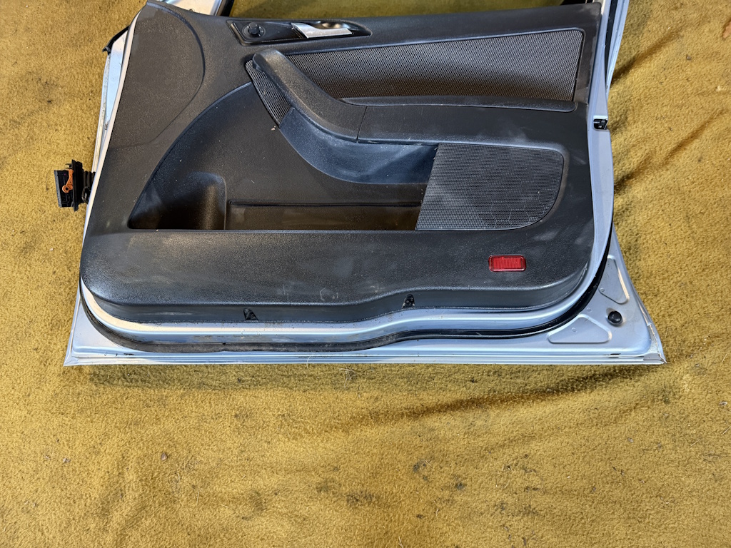 ŠKODA YETI - 5L - 2009-2012 - dveře PP - 9452