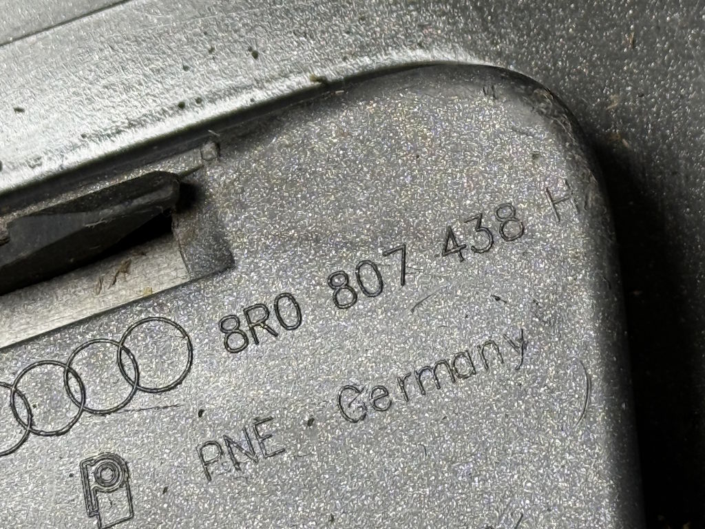 AUDI Q5 2008-2017 - 8R - plast nárazníku + mřížka PP - 8R0807682G 8R0807438H