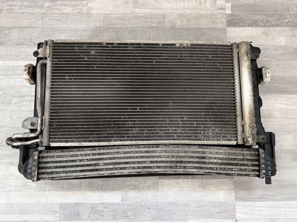 ŠKODA FABIA 2 - 5J - 2010-2014 - FACELIFT -  ventilátor + chladiče - 6R0121217 6R1820741K