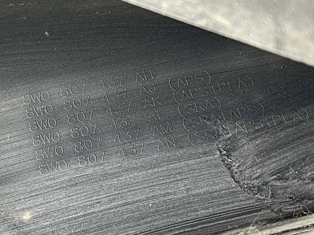 AUDI A4 - B9 FACELIFT - 8W - 2020-2024 - nárazník PDC - 8W0807437AH