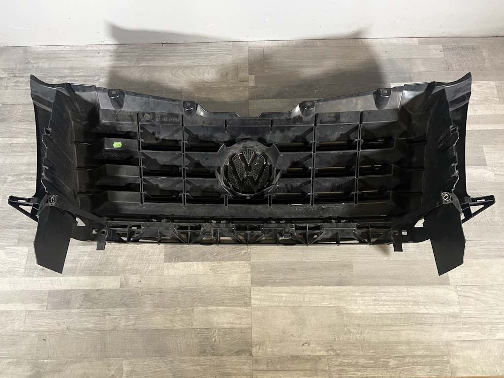 VW CRAFTER 2E 11-17 - FACELIFT - maska - 2E0853653E