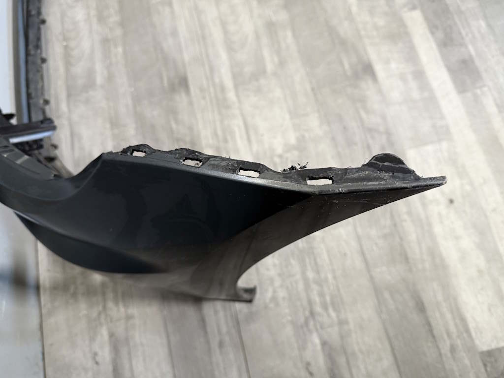 VW GOLF 7 FACELIFT - 5G - 2016-2020 - nárazník R-LINE - OST + 4xPDC - 5G0807221LR