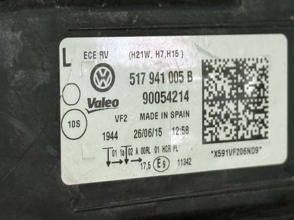 GOLF 7 SPORTSVAN 14-20 - 51 - světlo LP - 517941005B