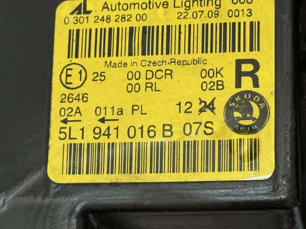 ŠKODA YETI - 5L - 2009-2012 - světlo xenon PP s jednotkou - 5L1941016B 1K0941329