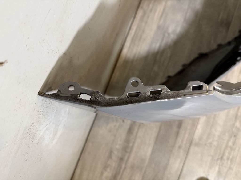 VW PASSAT B8 - 3G - 2020-2024 - FACELIFT - náraznik 4xPDC + mřížka střed - LA7C - 3G0807221E