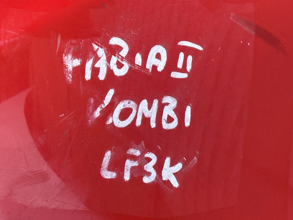 ŠKODA FABIA 2 - 5J - 2007-2014 - dveře LZ HATCHBACK - 8151