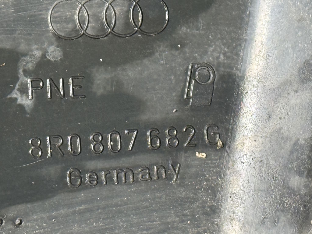 AUDI Q5 2008-2017 - 8R - plast nárazníku + mřížka PP - 8R0807682G 8R0807438H