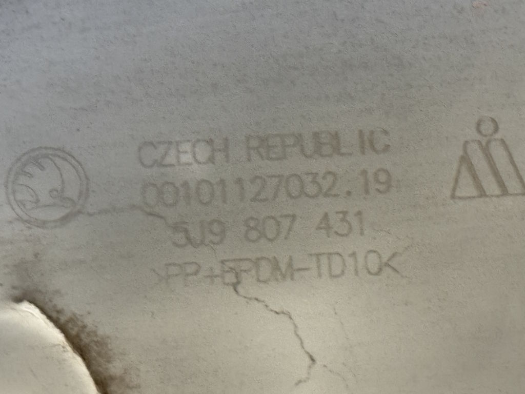 ŠKODA FABIA 2 - 5J - 2007-2014 - zadní nárazník COMBI - 5J9807431