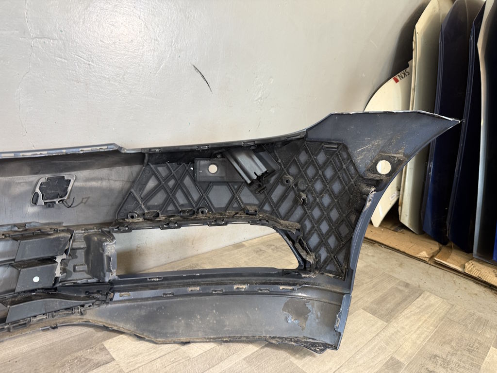 VW PASSAT B8 - 3G - 2014-2019 - nárazník OST + 4xPDC - 3G0807221