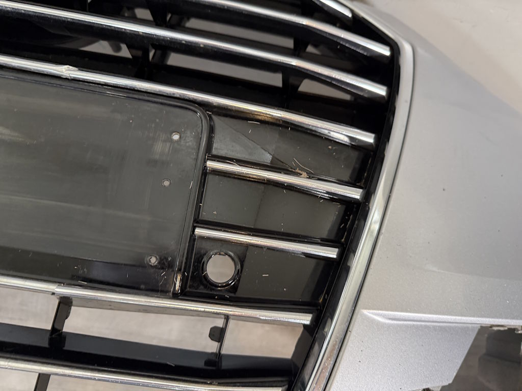 AUDI A6 - 4G - C7 - 2014-2018 - FACELIFT - nárazník + maska KO - OST + 4xPDC - 4G0807437AA