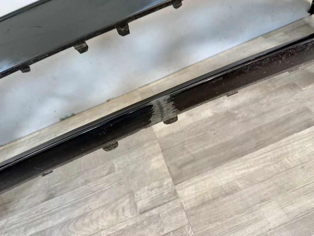 VW GOLF 7 FACELIFT - 5G - 2016-2020 - nárazník OST + 4xPDC - 5G0807221FL