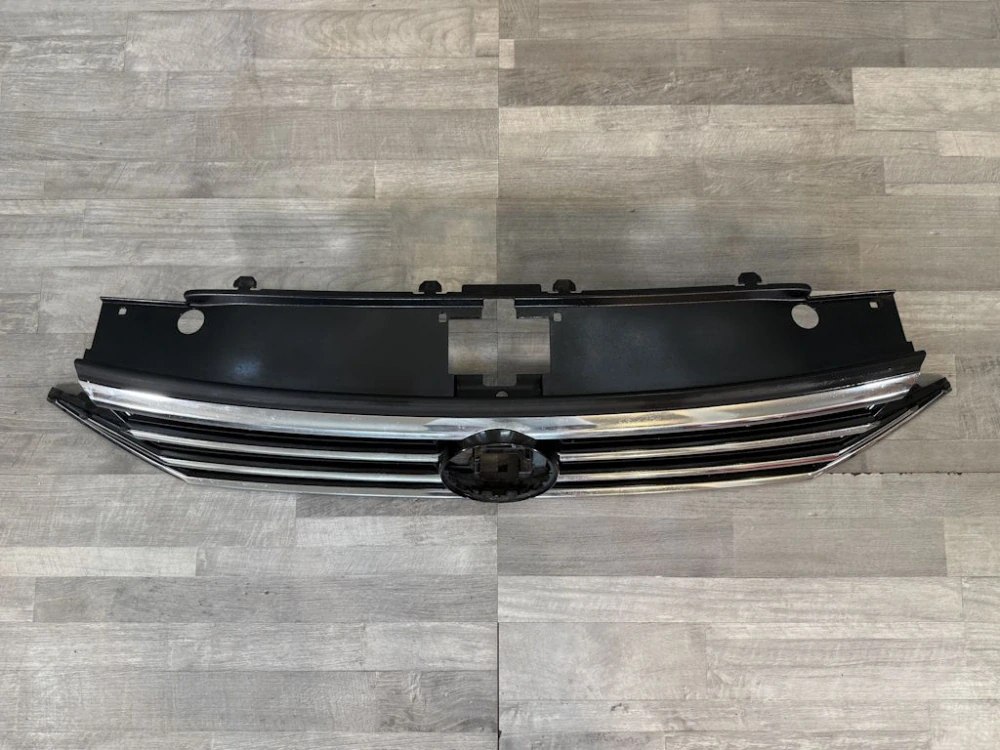 VW PASSAT B8 - 3G - 2020-2024 - FACELIFT - maska - R-LINE - 3G0853653K