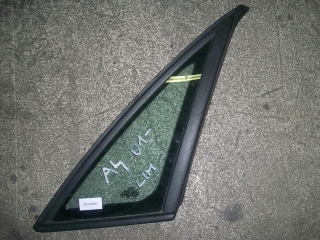 AUDI A4 2001-2005 - 8E - sklo pravé zadní malé