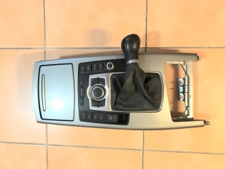 AUDI A6 - 4F - 2005-2011 - řadička s tunelem - ANGLIE