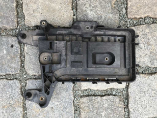 VW PASSAT B6 - 3C - 2005-2010 - plast pod baterii - 1K0915333