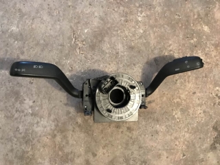 ŠKODA FABIA 2 - 5J - 2007-2014 - páčky pod volant - 7H0953503BL