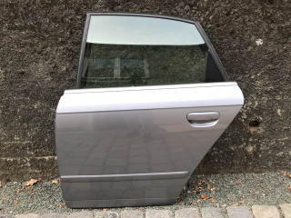 AUDI A4 - 8E - 2005-2008 - FACELIFT - dveře LZ SEDAN - šedá metalíza - LY7H