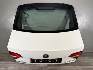 ŠKODA SUPERB 2 2013-2016 - FACELIFT - 3T - zadní víko kompletni LIFTBACK / SEDAN - LF9E - POŠKOZENÉ