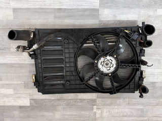 ŠKODA FABIA 2 - 5J - 2010-2014 - FACELIFT -  ventilátor + chladiče - 6R0121217 6R1820741K