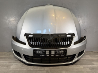 ŠKODA FABIA 2 - 5J - 2010-2014 - FACELIFT - nárazník + kapota - 9156 - 5J0823155A 5J0807221D